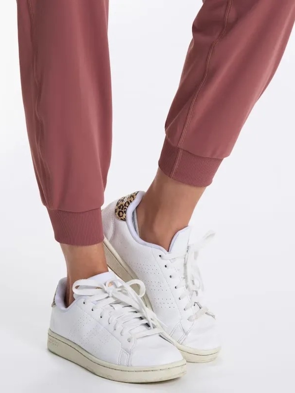 Vuori Mauve Pink Jogger Pants - Picture 5 of 11